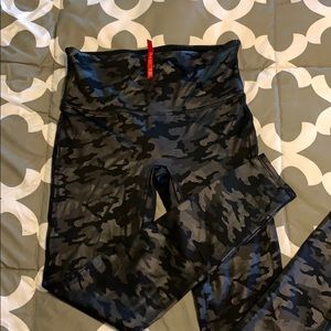 Spanx Seamless Camo Leggings